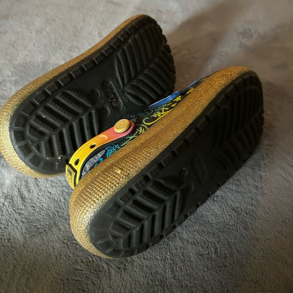 Kids Colorful Character Clogs - Picture 6 of 7